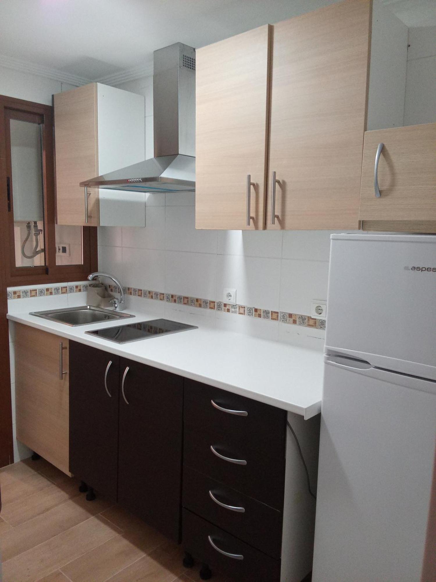 Comodo Aparta Estudio Centrico En Alicante Buitenkant foto