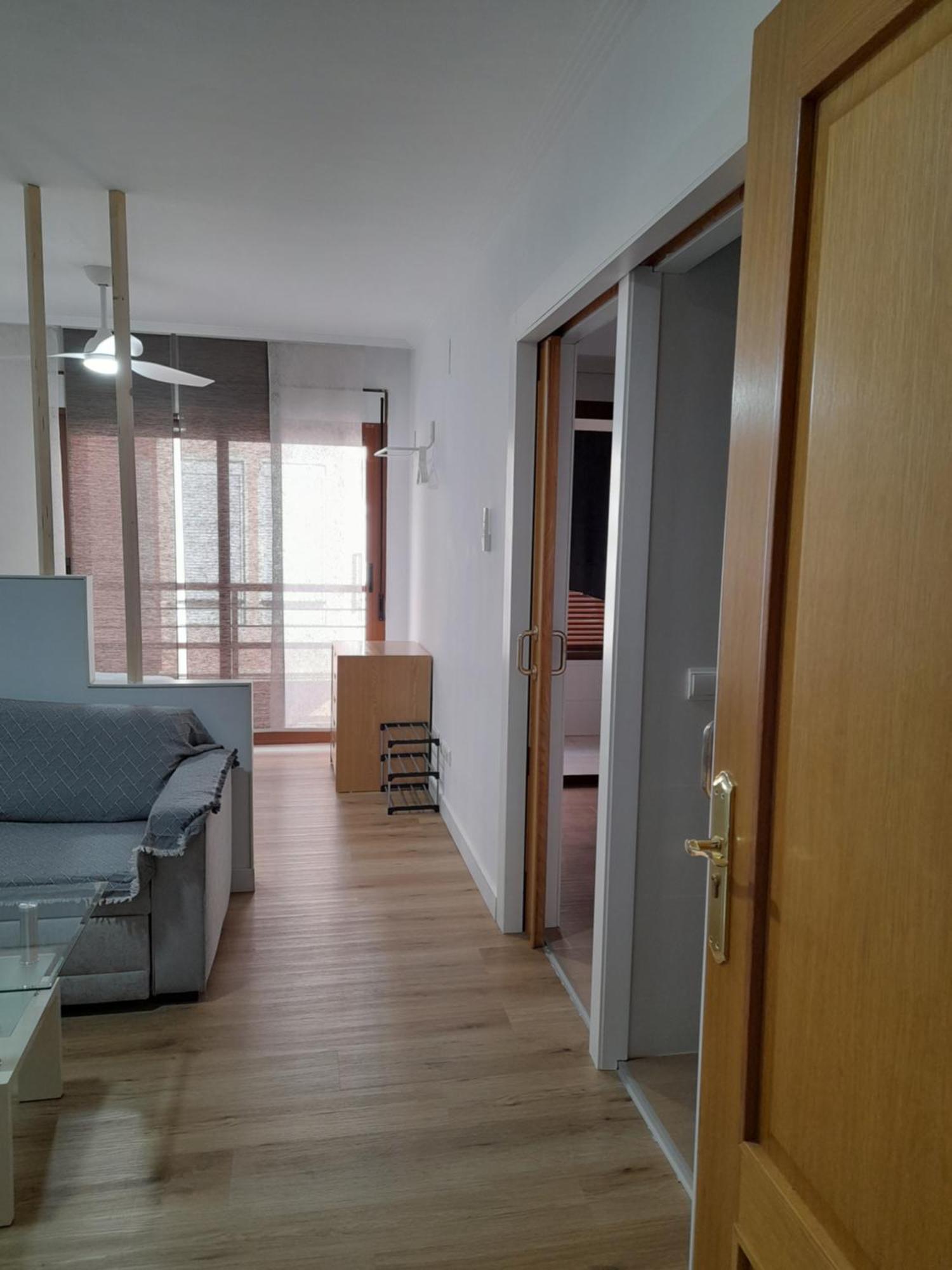 Comodo Aparta Estudio Centrico En Alicante Buitenkant foto