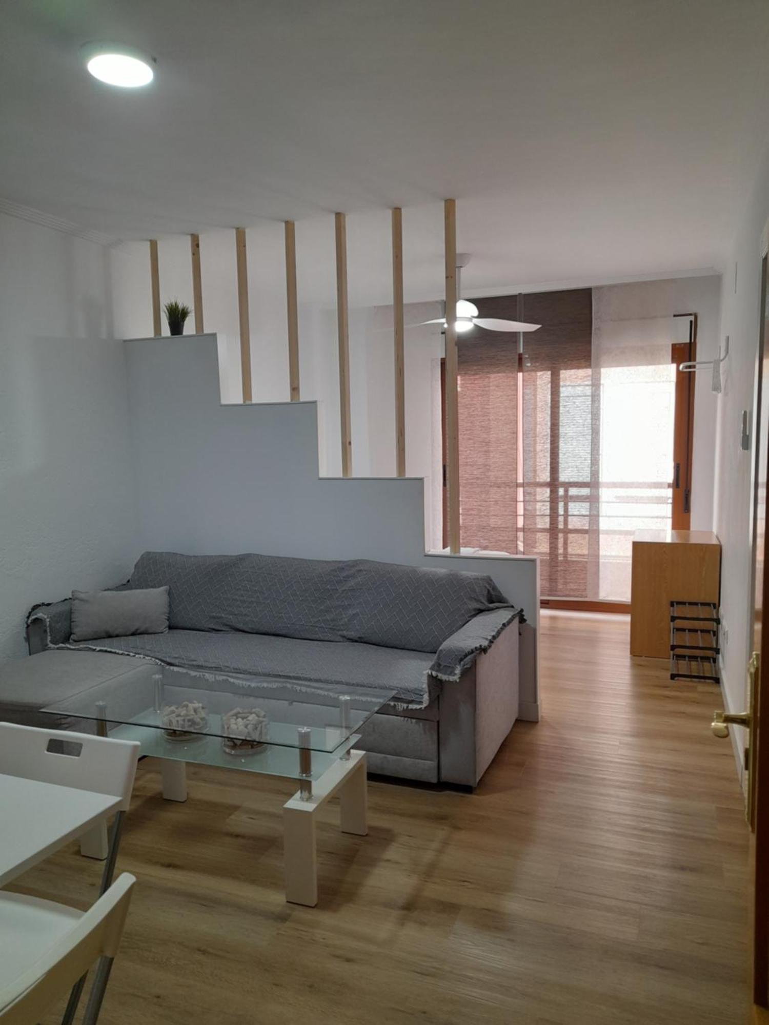 Comodo Aparta Estudio Centrico En Alicante Buitenkant foto